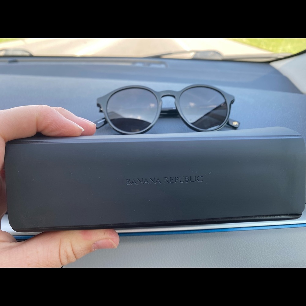 Royce Banana Republic Women’s Black Sunglasses
